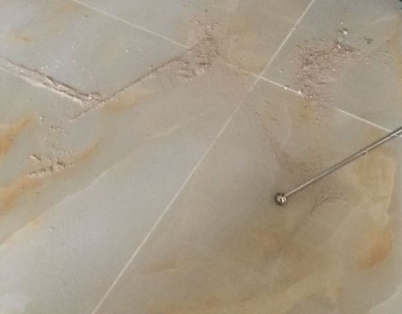 肃南瓷砖空鼓维修公司分享粘合剂选择不当在瓷砖铺贴过程中可能导致以下问题